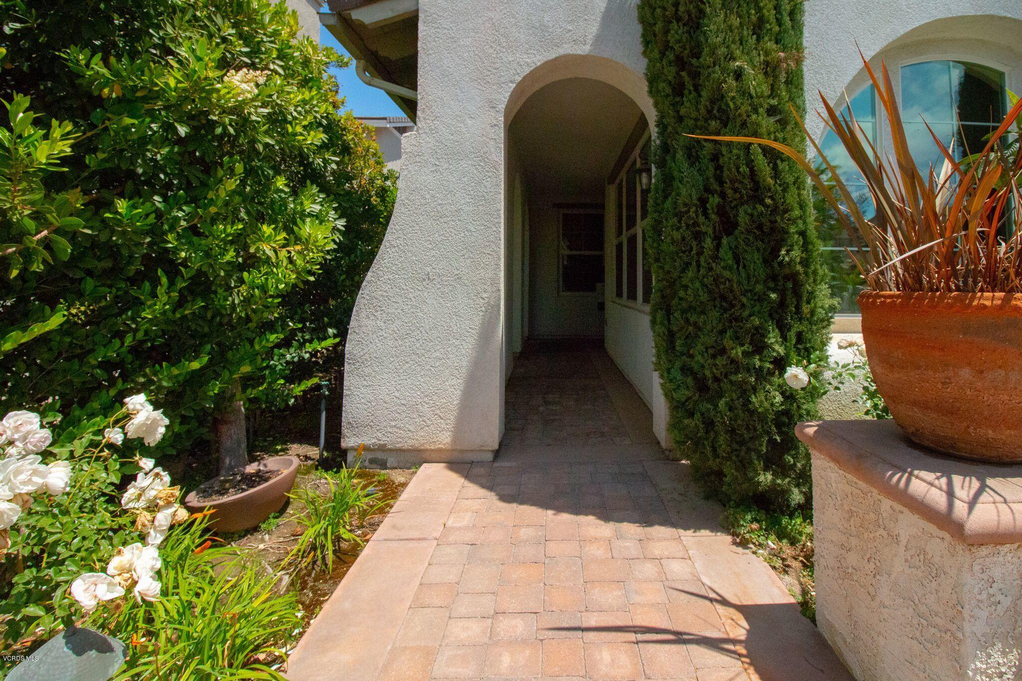 340 Spring Park Road Camarillo, CA 93012 - Photo 2 of 27 SpringPark_005_preview