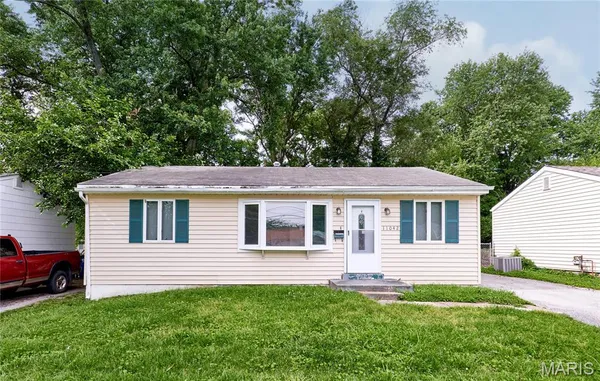 $1,300 | 11042 Florence Avenue, St. Ann, MO 63074