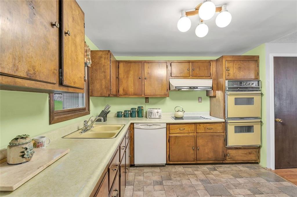 119 Russell Hill Road Industry, PA 15052 - Photo 14 of 24