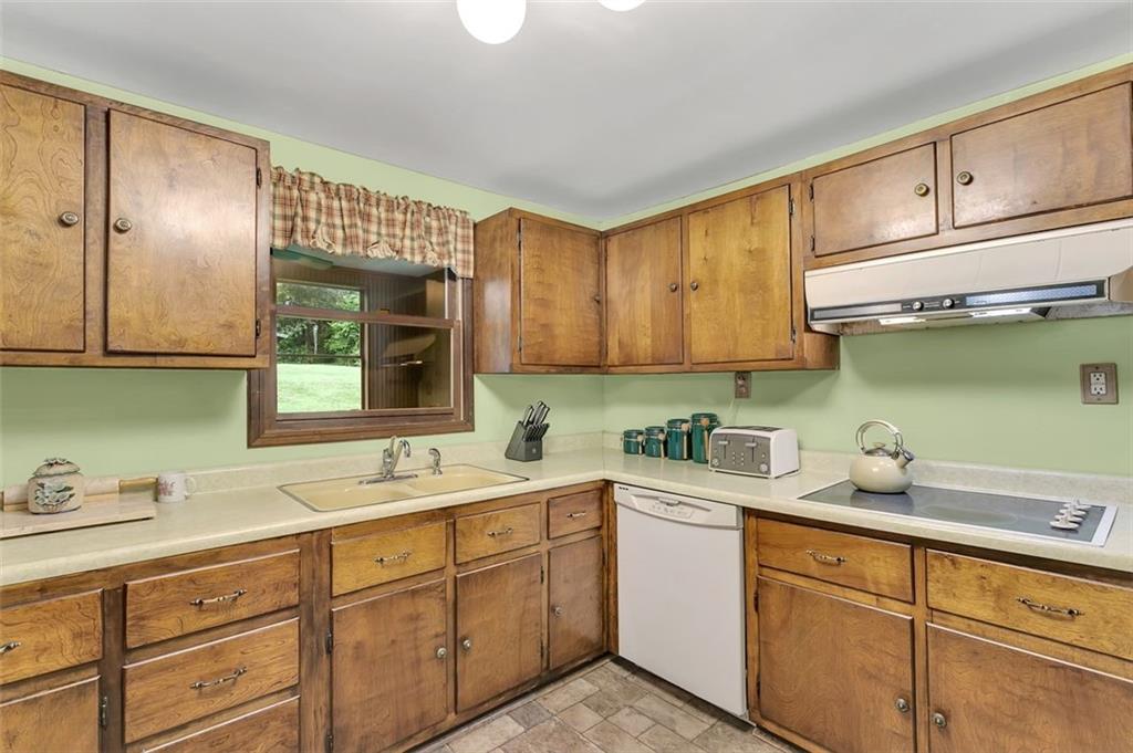 119 Russell Hill Road Industry, PA 15052 - Photo 15 of 24