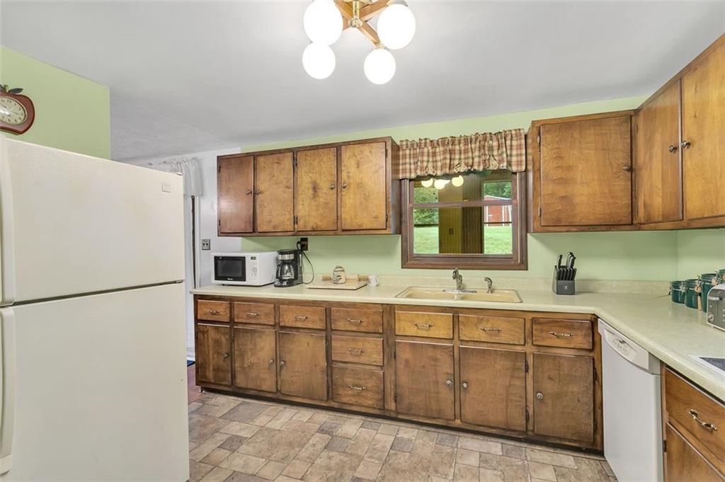 119 Russell Hill Road Industry, PA 15052 - Photo 16 of 24