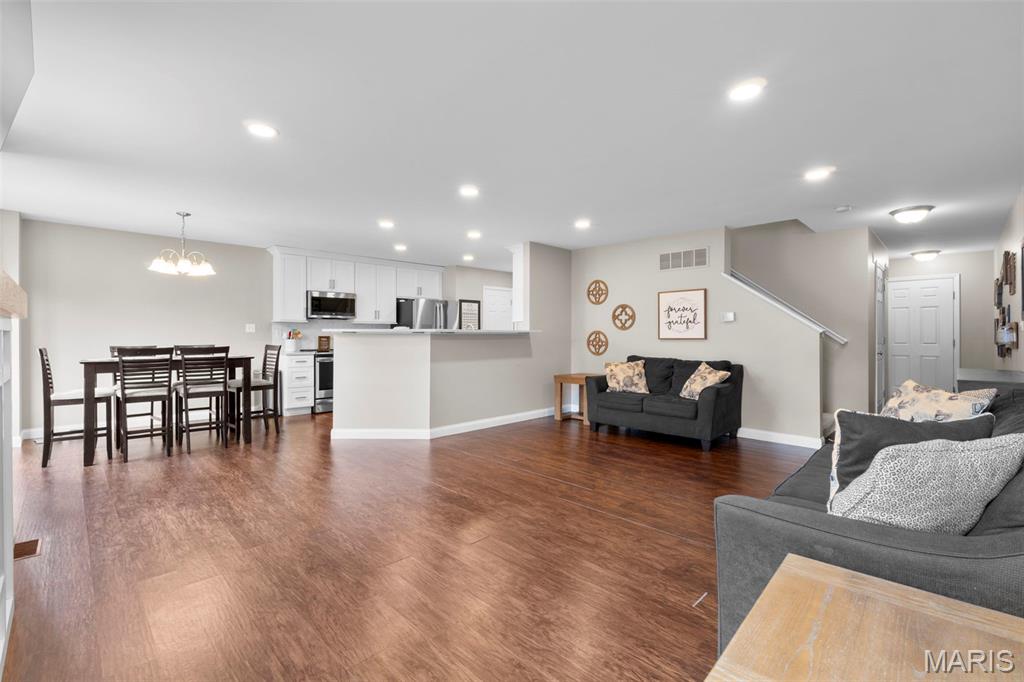 609 Spring Manor O'Fallon, MO 63368 - Photo 4 of 29 Gallery Image 4
