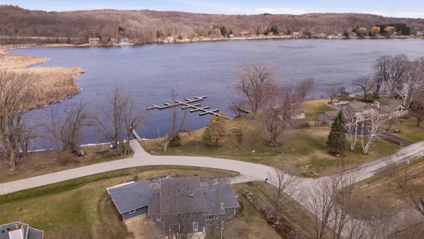 $800,000 | 3975 Margolis Drive, West Bend, WI 53095