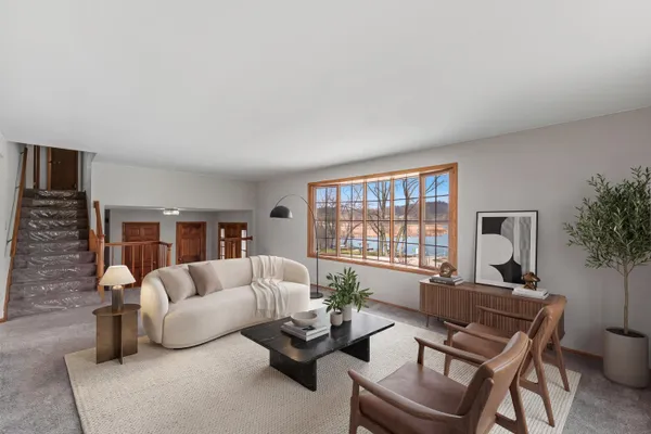 $800,000 | 3975 Margolis Drive, West Bend, WI 53095