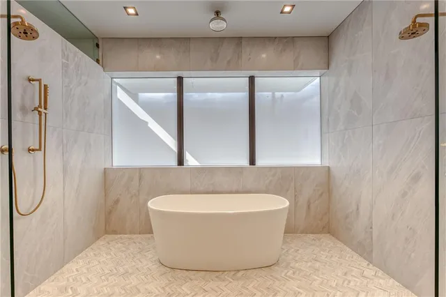 $29,995 | 2929 Center Avenue, Fort Lauderdale, FL 33308