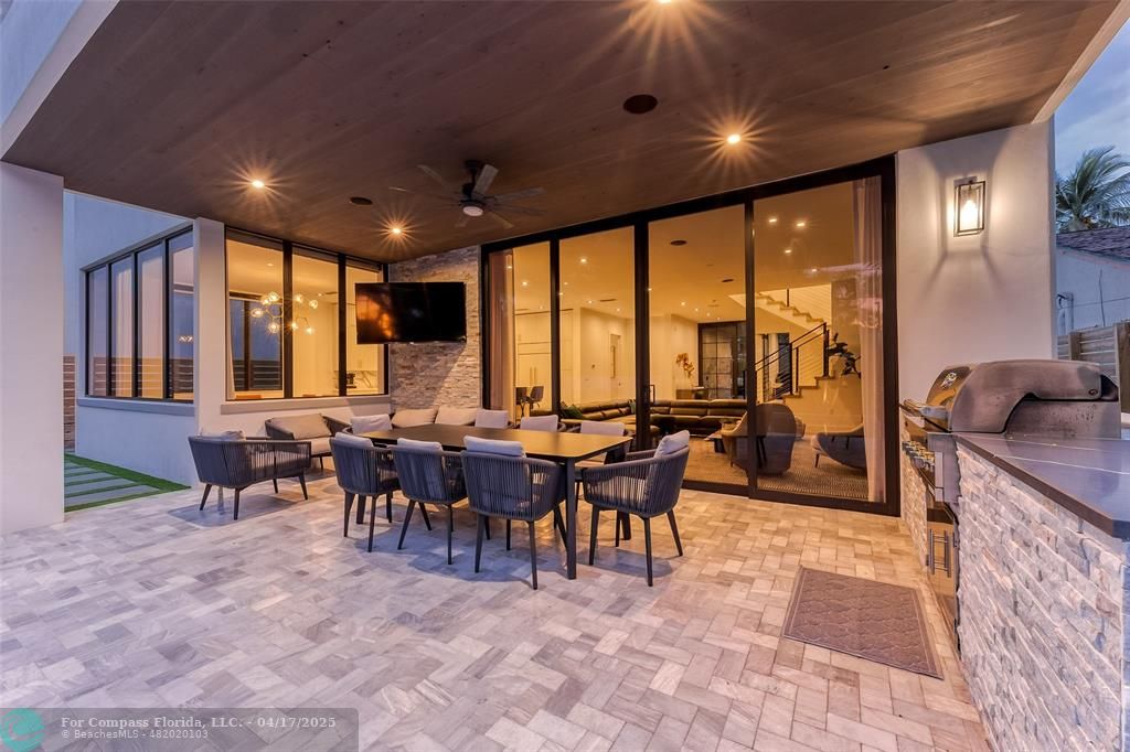 2929 Center Avenue Fort Lauderdale, FL 33308 - Photo 5 of 35 a view of a dining room with furniture window and outside view