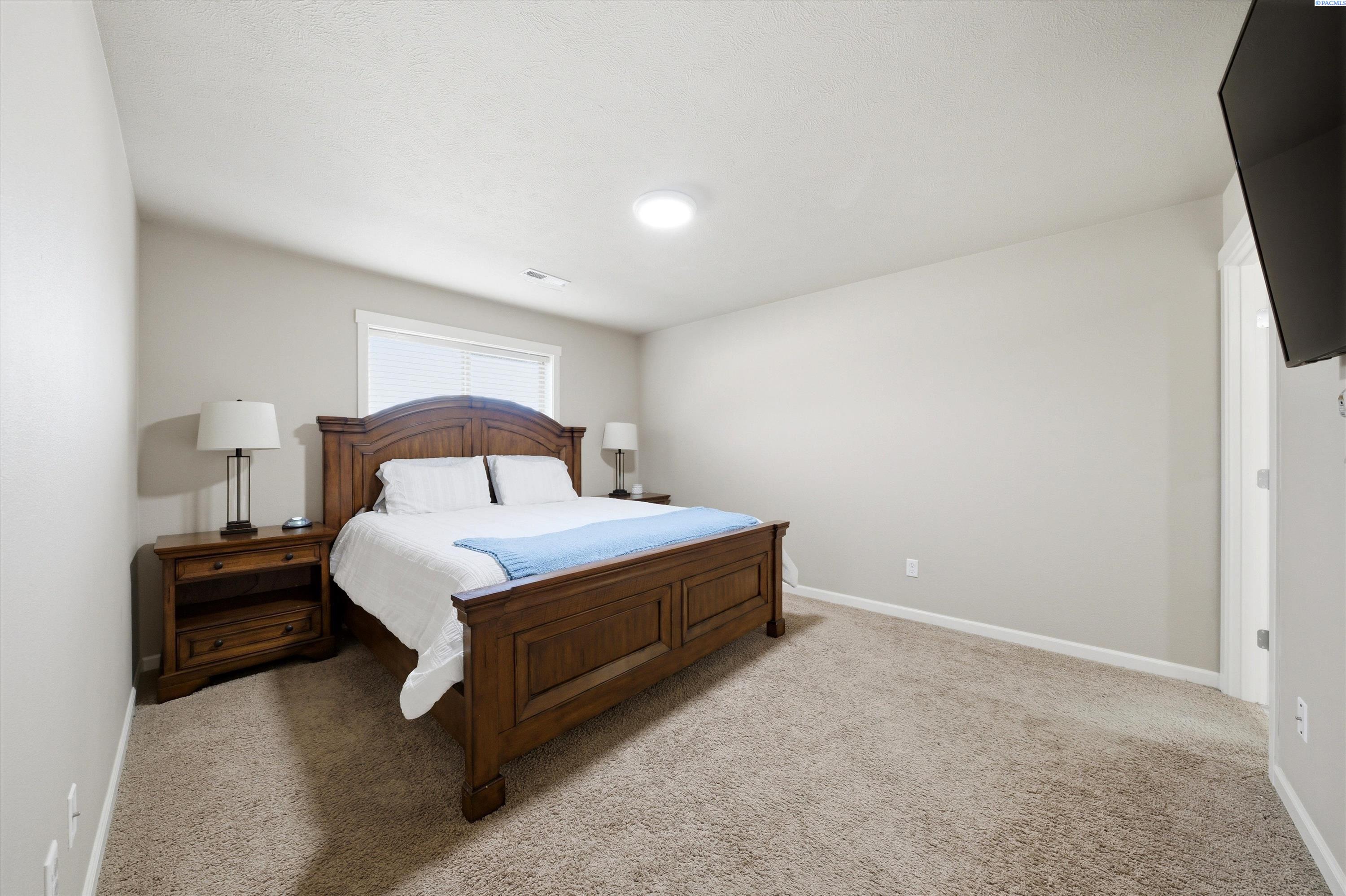 5617 Springfield Drive Pasco, WA 99301 - Photo 19 of 39 Gallery Image 19