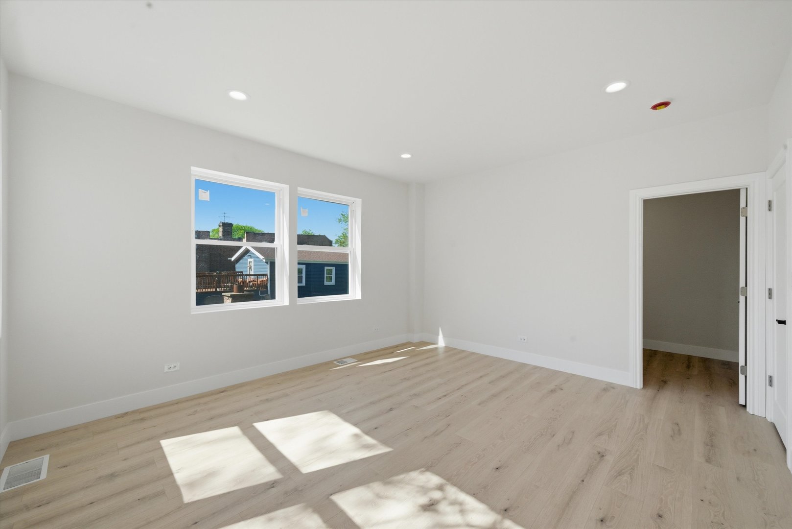 939 North Harding Avenue Chicago, IL 60651 - Photo 21 of 27