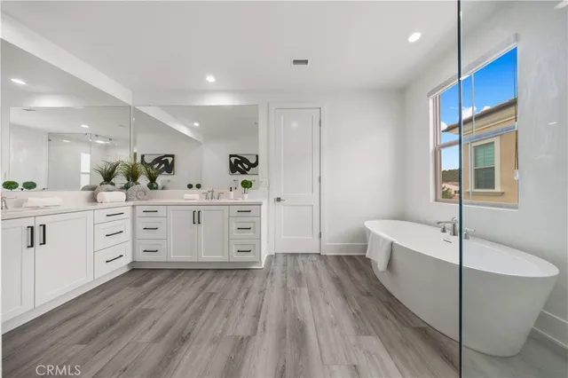 $3,380,000 | 59 Longchamp, Irvine, CA 92602