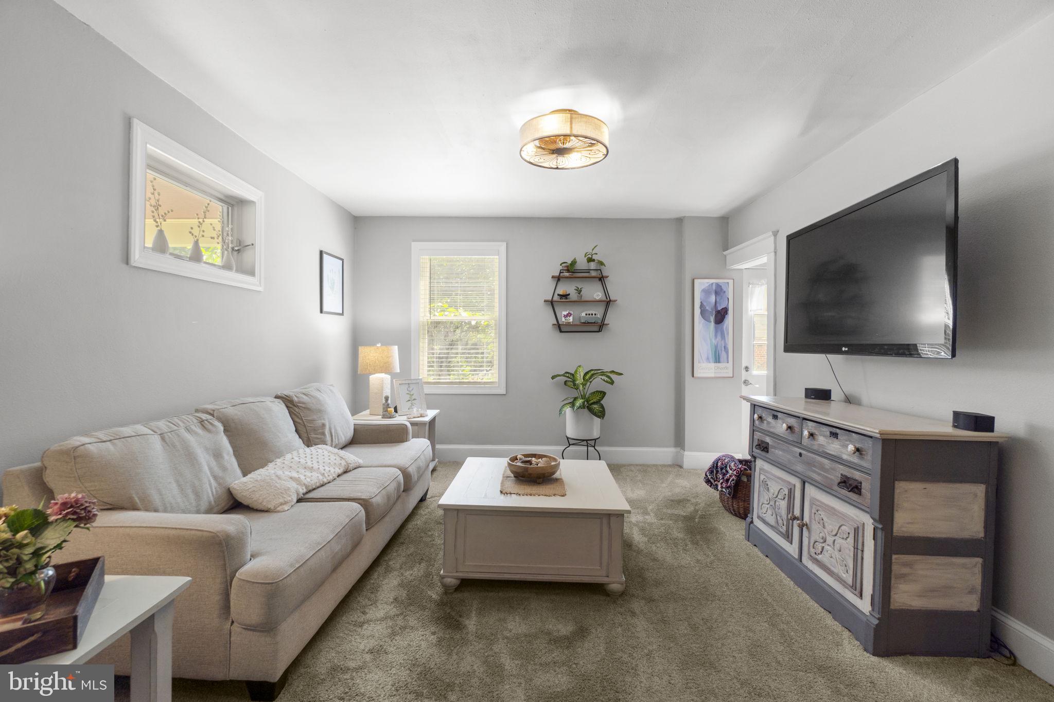 432 South Rolling Road Catonsville, MD 21228 - Photo 4 of 45 Gallery Image 4