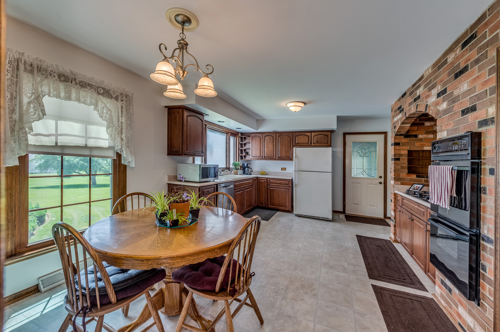18801 Ridge Lane Marengo, IL 60152 - Photo 10 of 33 Gallery Image 10