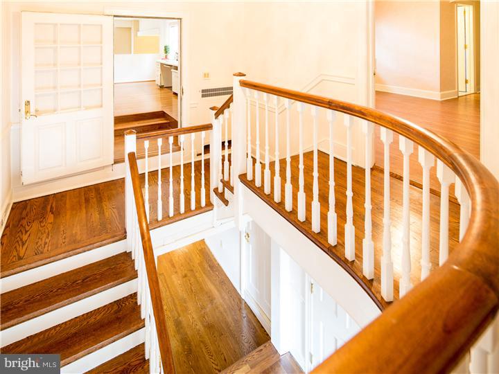 735 Righters Mill Road Penn Valley, PA 19072 - Photo 13 of 25 Hallway