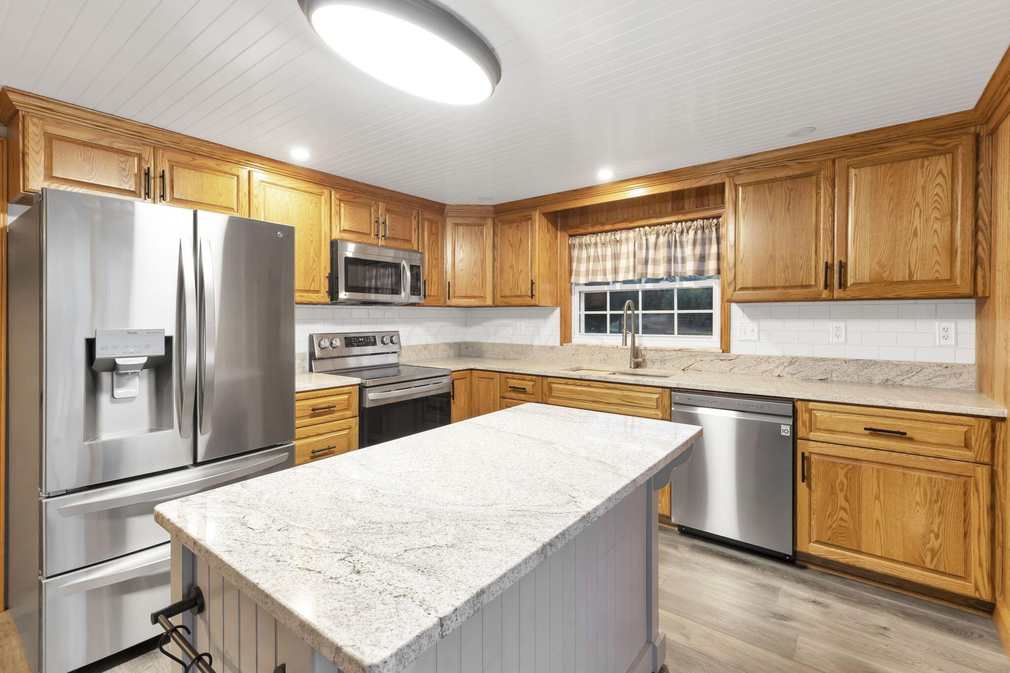 6575 Heigle Road Southwest Amanda, OH 43102 - Photo 15 of 68 Kitchen