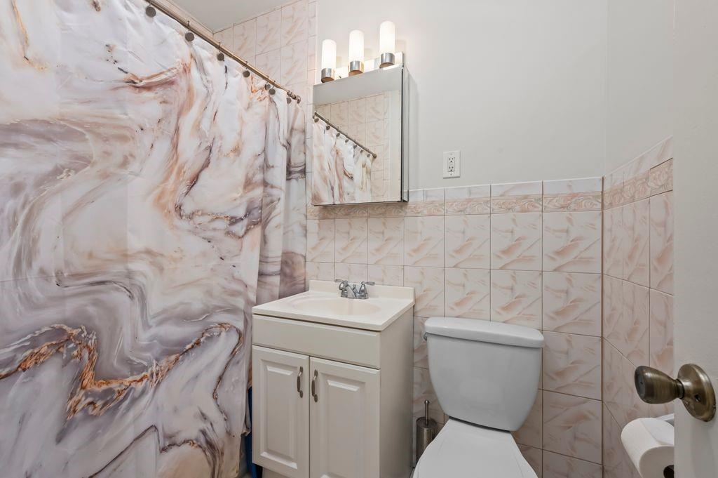 9425 Shore Road, Unit 2J Brooklyn, NY 11209 - Photo 17 of 21 Gallery Image 17