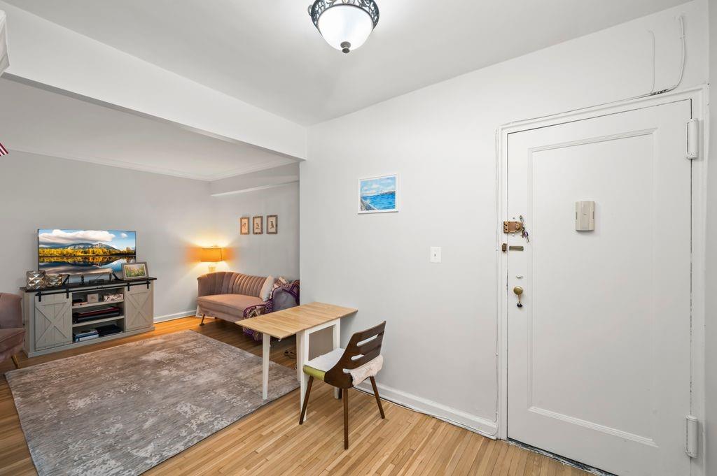9425 Shore Road, Unit 2J Brooklyn, NY 11209 - Photo 4 of 21 Gallery Image 4