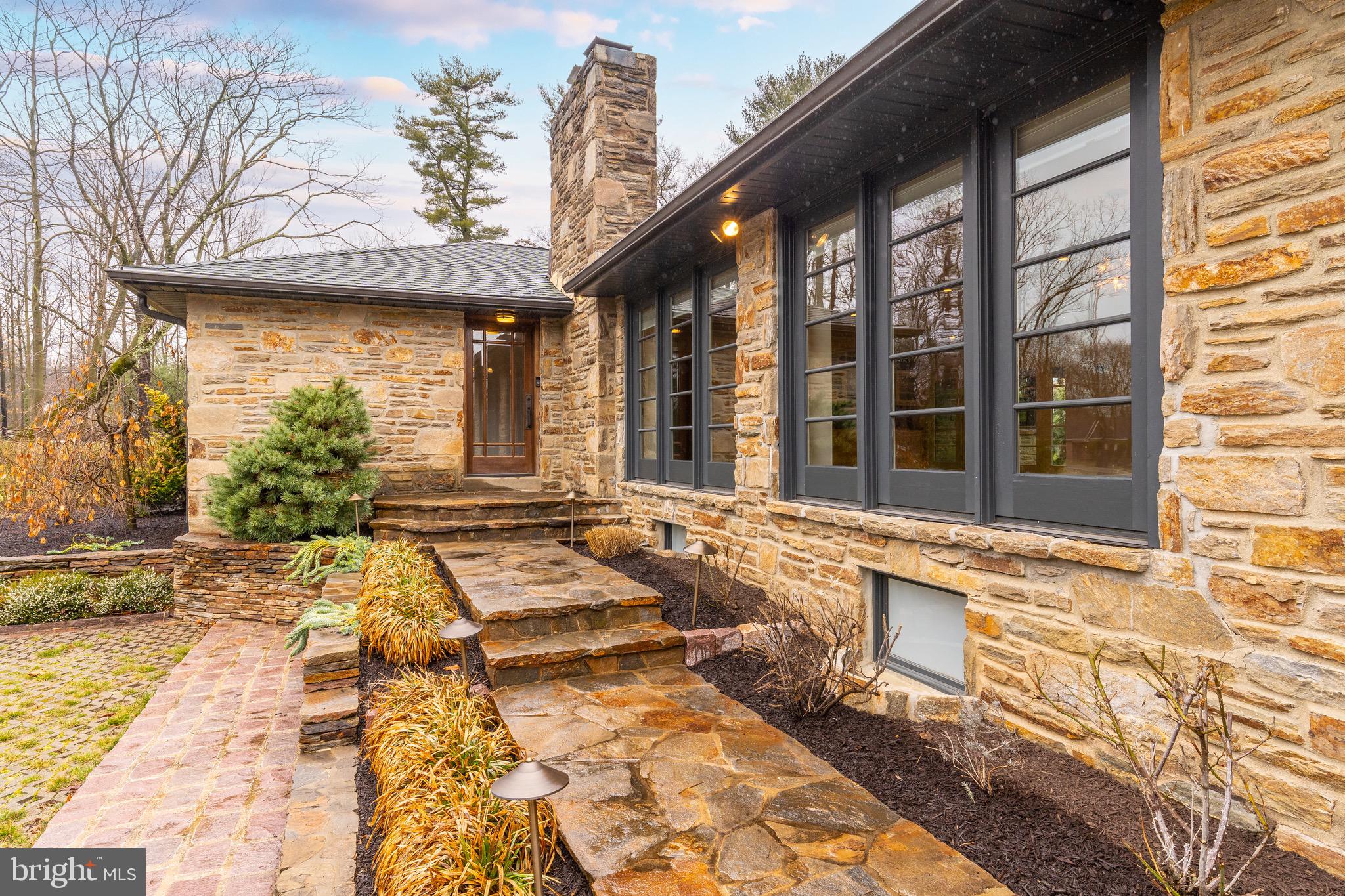 1439 Sugartown Road Berwyn, PA 19301 - Photo 4 of 60 Gallery Image 4