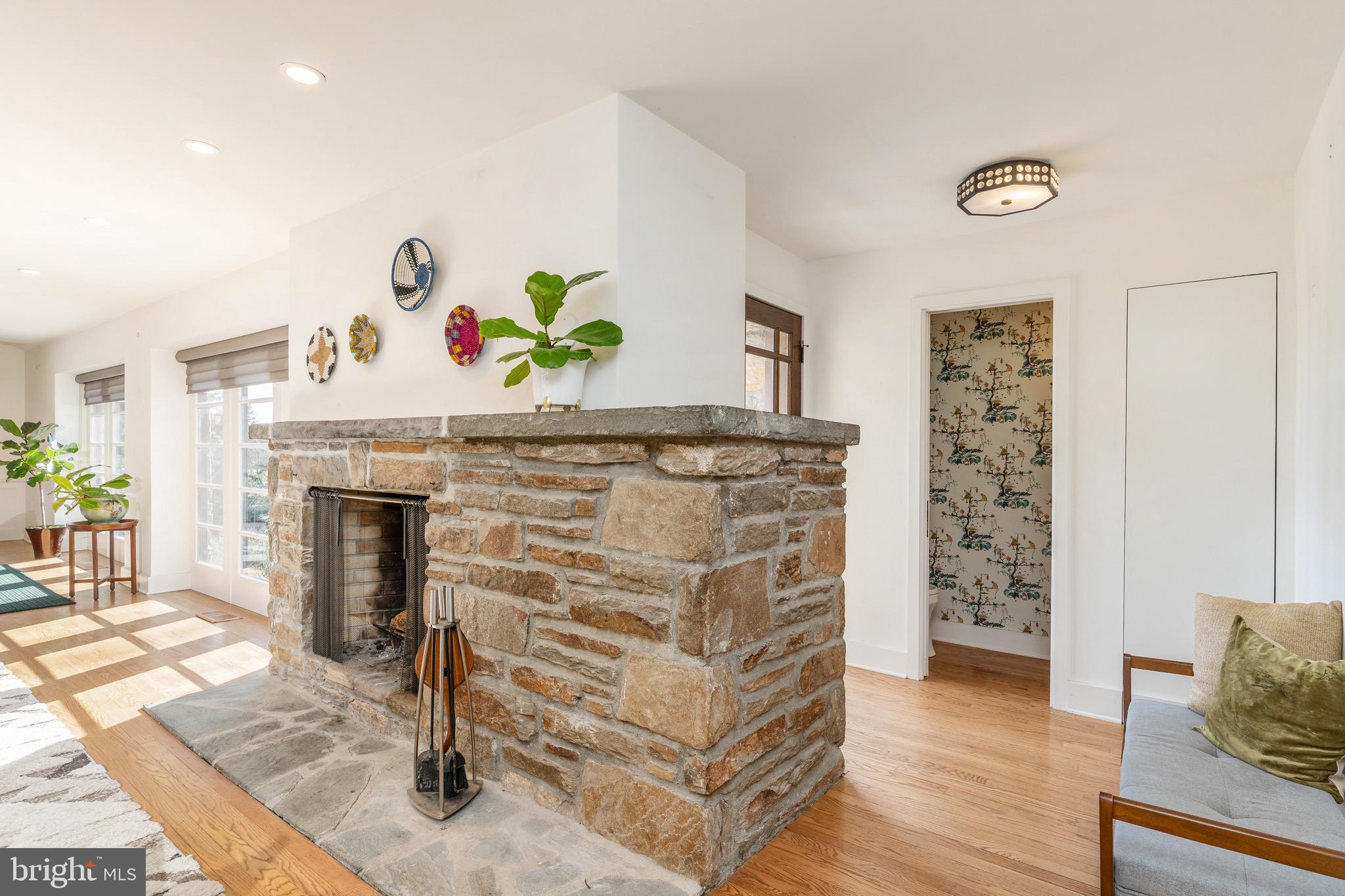 1439 Sugartown Road Berwyn, PA 19301 - Photo 5 of 60 Gallery Image 5