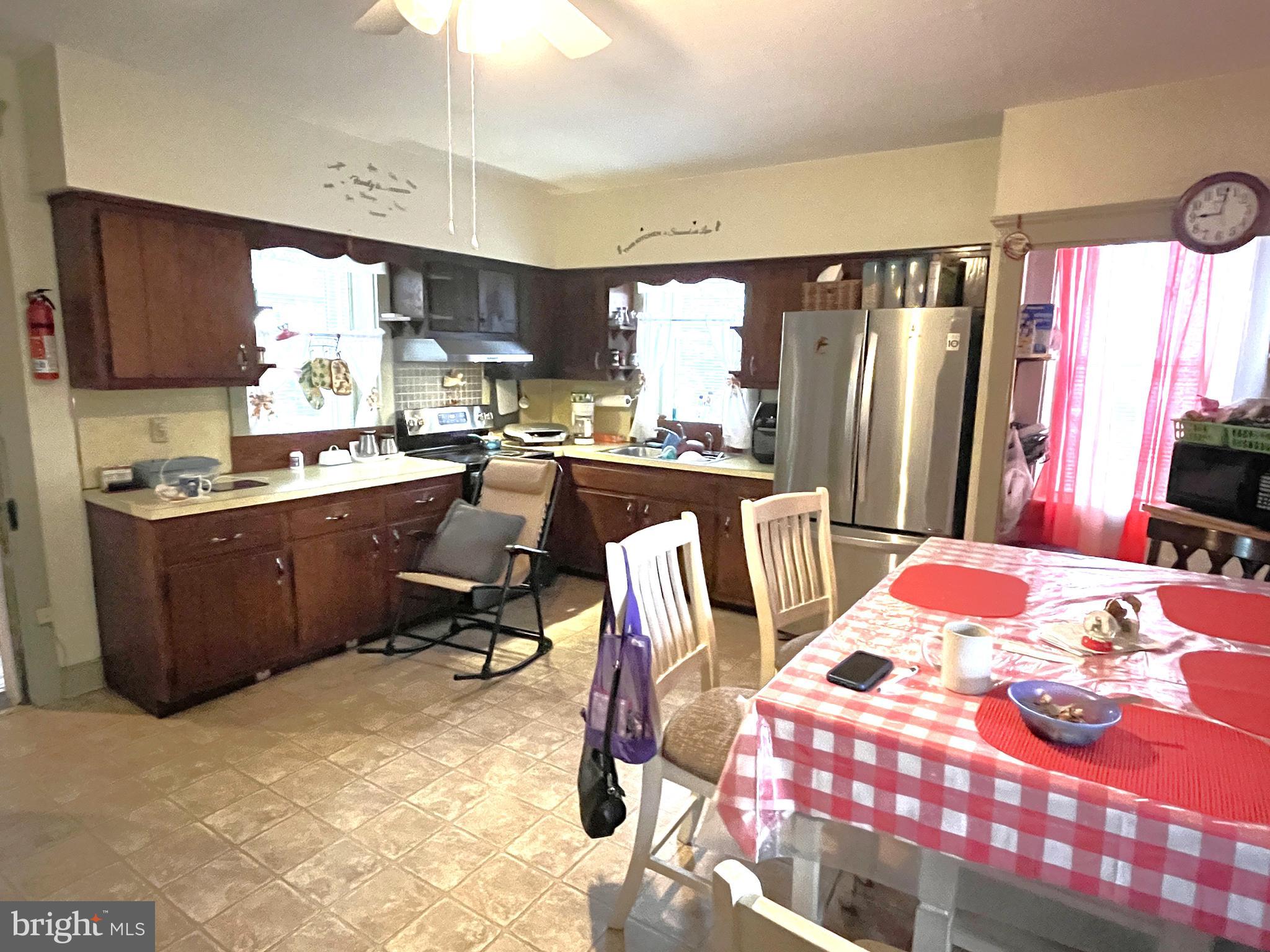 1820-1822 Lampeter Road Lancaster, PA 17602 - Photo 2 of 4 Gallery Image 2