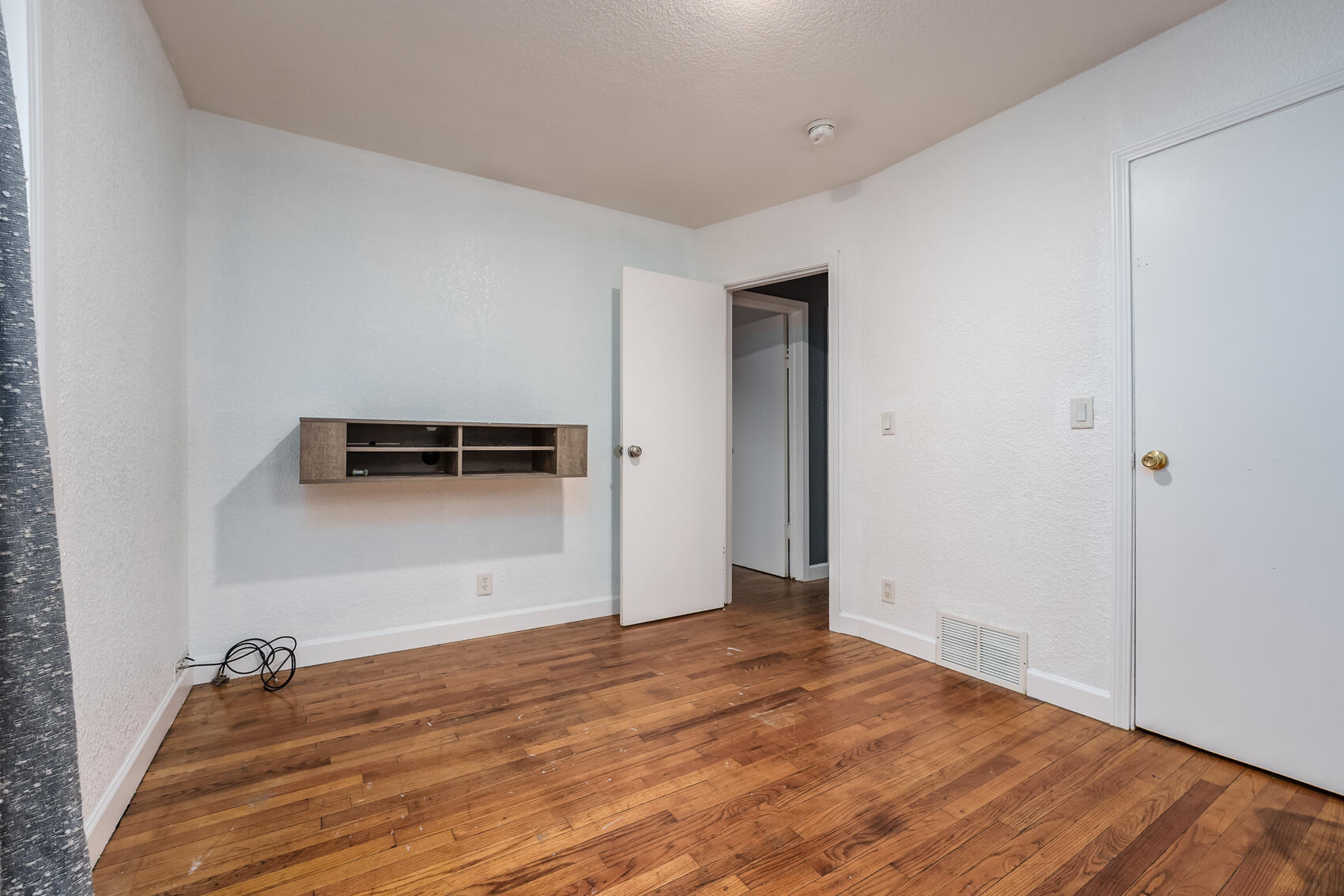 3413 Miller Road Kalamazoo, MI 49001 - Photo 12 of 26 Main Level