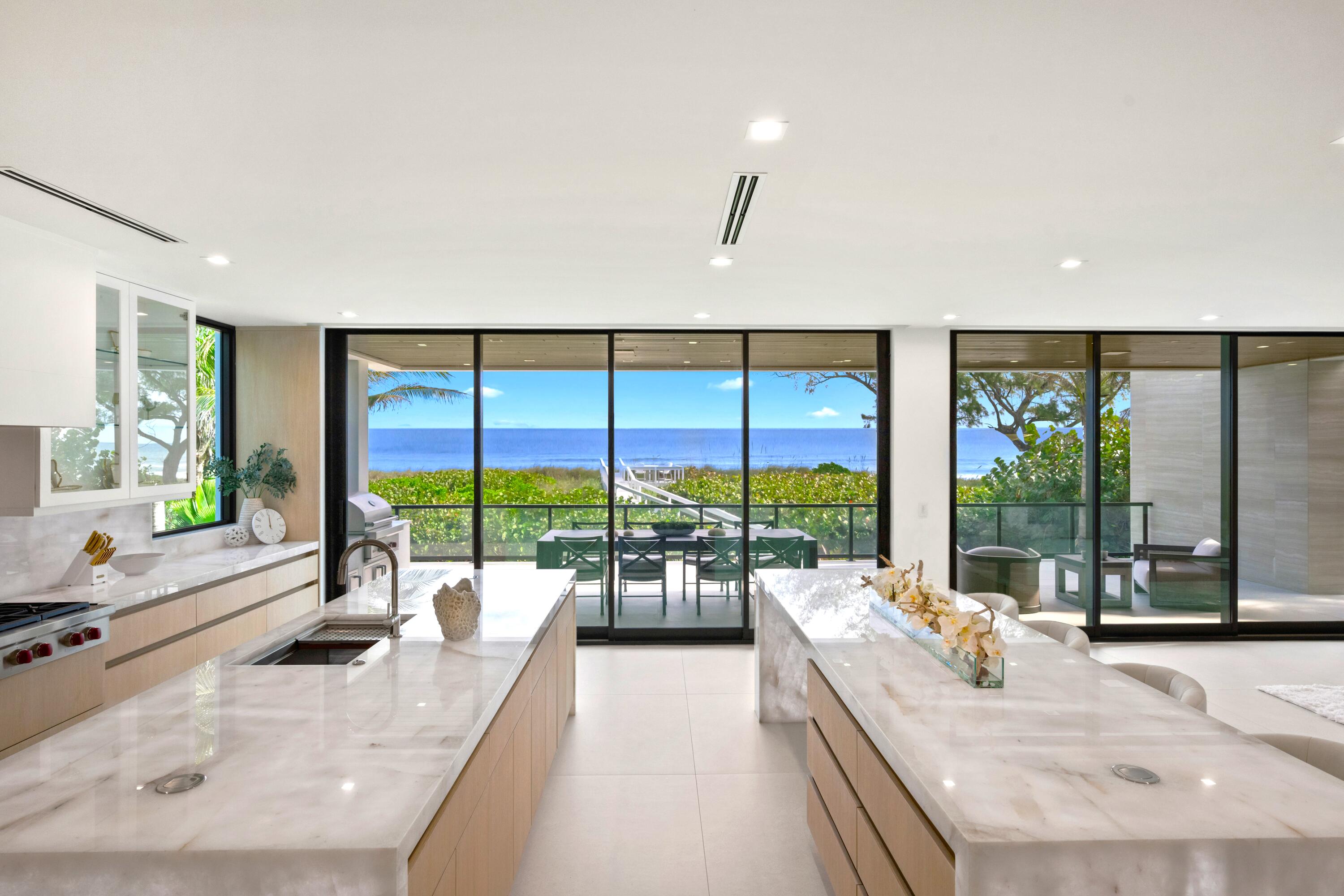 75 North Beach Road Jupiter Island, FL 33455 - Photo 3 of 45 75 N Beach Rd, Jupiter Island (8)