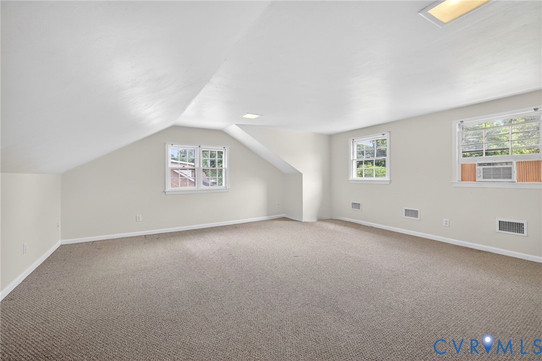 2525 Inlynnview Road Virginia Beach, VA 23454 - Photo 14 of 51