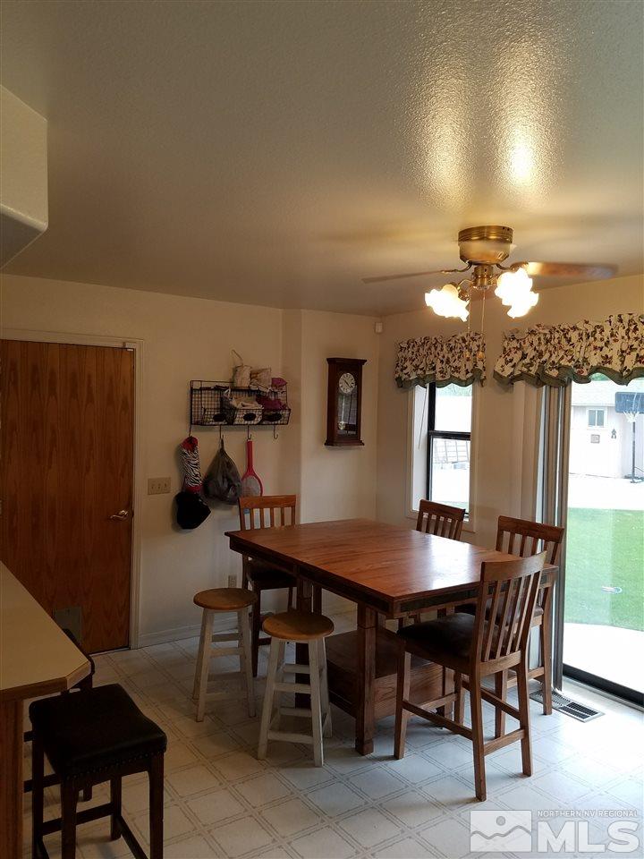 2580 Rice Road Fallon, NV 89406 - Photo 10 of 25 a view of a dining room with furniture