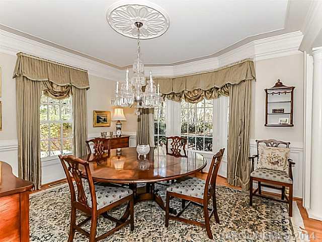 2823 Plantation Road Charlotte, NC 28270 - Photo 4 of 16 Gallery Image 4