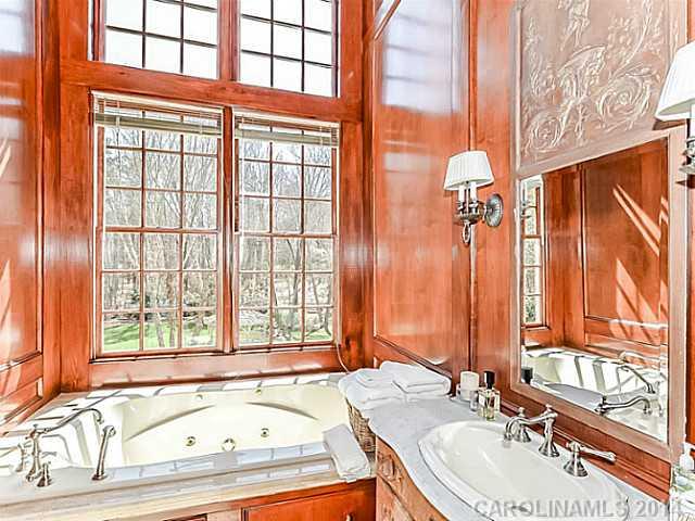 2823 Plantation Road Charlotte, NC 28270 - Photo 10 of 16 Gallery Image 10
