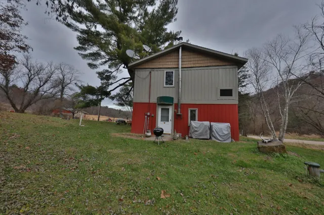 $775,000 | 13376 Quarry Drive, Richland Center, WI 53581