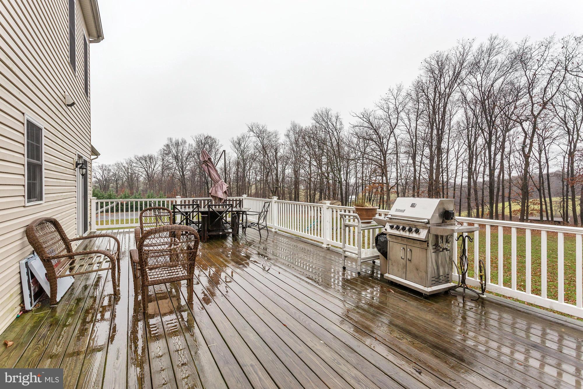 1201 Poole Road Westminster, MD 21157 - Photo 21 of 23 Deck
