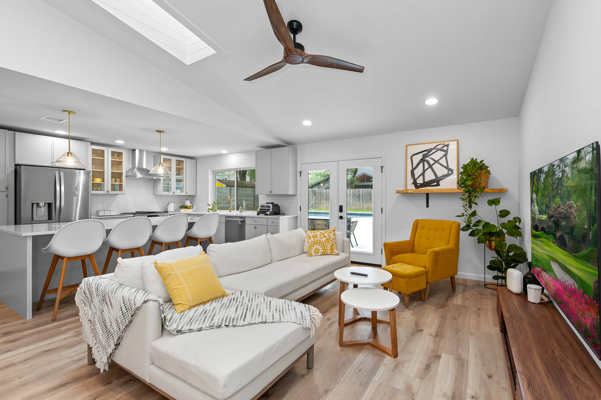 8806 Ridgehill Drive Austin, TX 78759 - Photo 6 of 29 Gallery Image 6