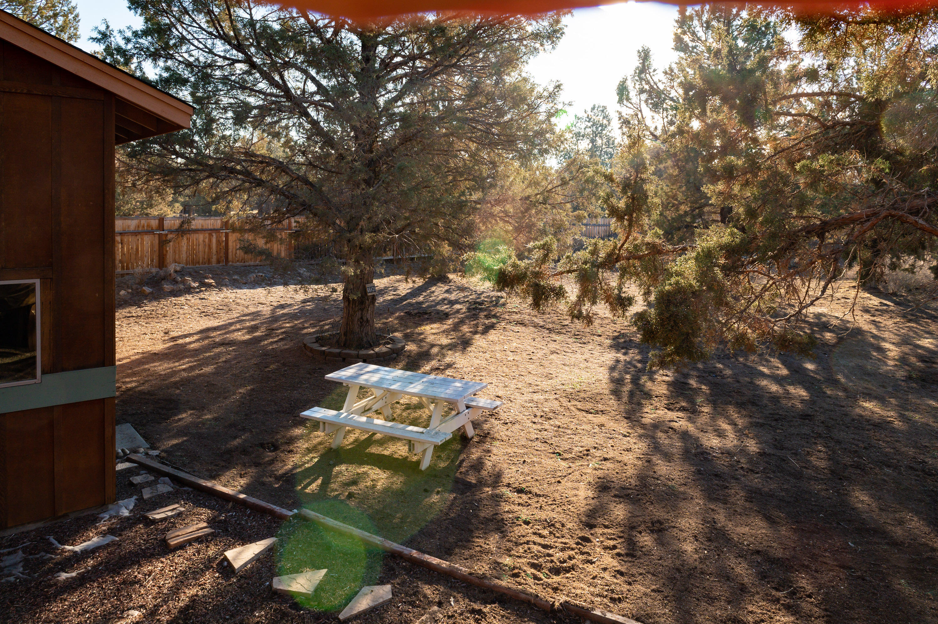 66828 Lance Road Bend, OR 97703 - Photo 28 of 45