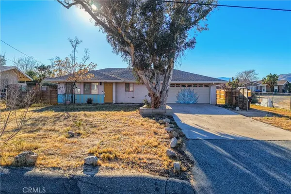 $319,900 | 7474 Lucerne Vista Avenue, Yucca Valley, CA 92284