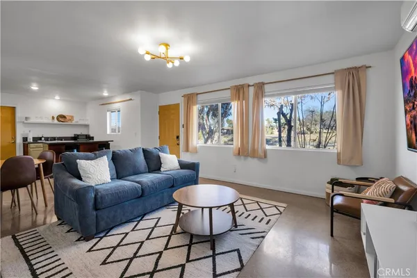 $319,900 | 7474 Lucerne Vista Avenue, Yucca Valley, CA 92284