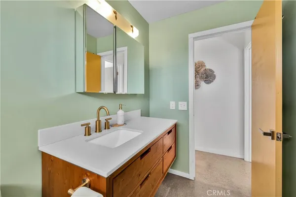 $319,900 | 7474 Lucerne Vista Avenue, Yucca Valley, CA 92284