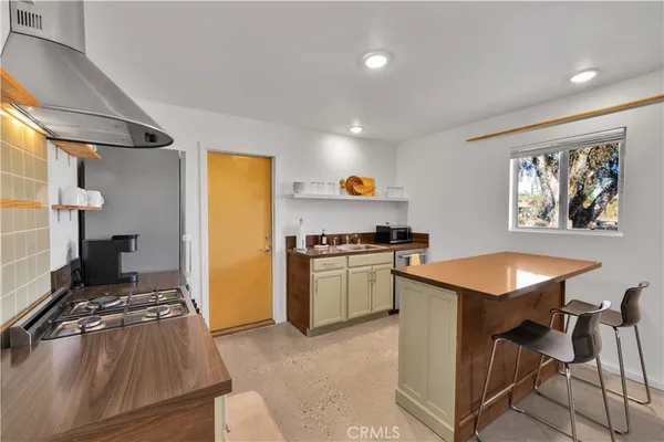 $319,900 | 7474 Lucerne Vista Avenue, Yucca Valley, CA 92284