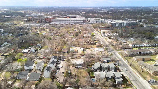$925,000 | 4608 Prock Lane, Austin, TX 78721