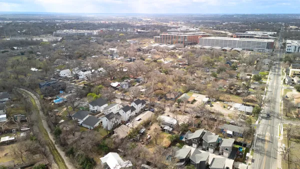 $925,000 | 4608 Prock Lane, Austin, TX 78721