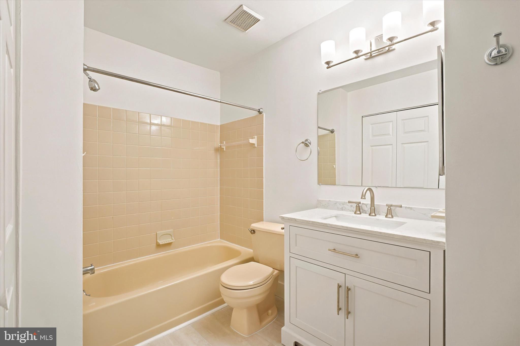 101 Elgin Court, Unit 363 Chesterbrook, PA 19087 - Photo 15 of 21 Hall Bath Room