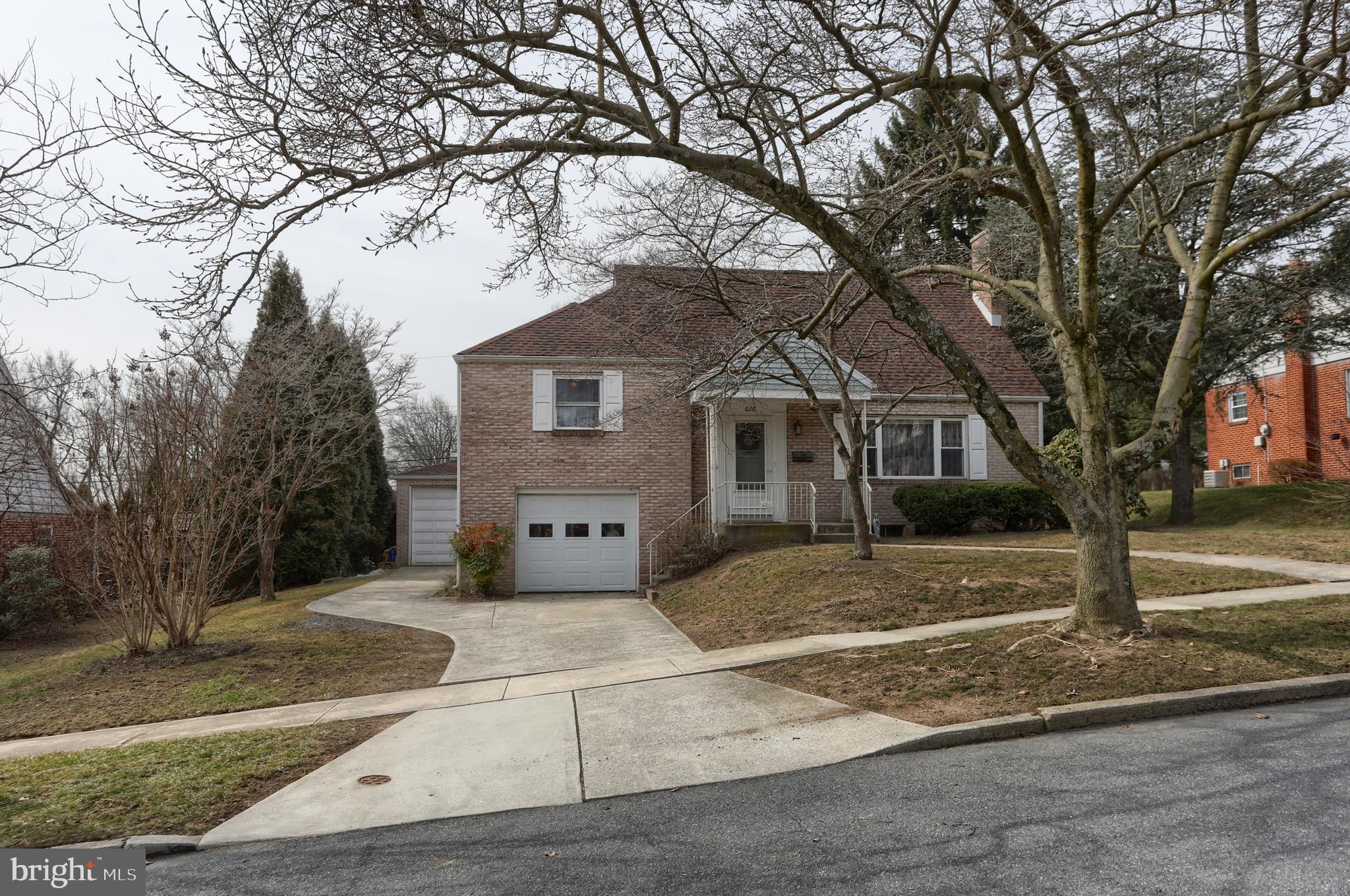 626 Lenker Road Harrisburg, PA 17111 - Photo 4 of 38 Gallery Image 4