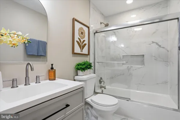 $695,000 | 603 Persimmon Lane, Shepherdstown, WV 25443
