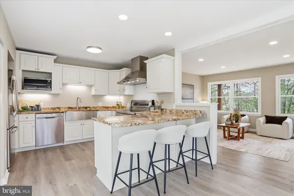 $695,000 | 603 Persimmon Lane, Shepherdstown, WV 25443