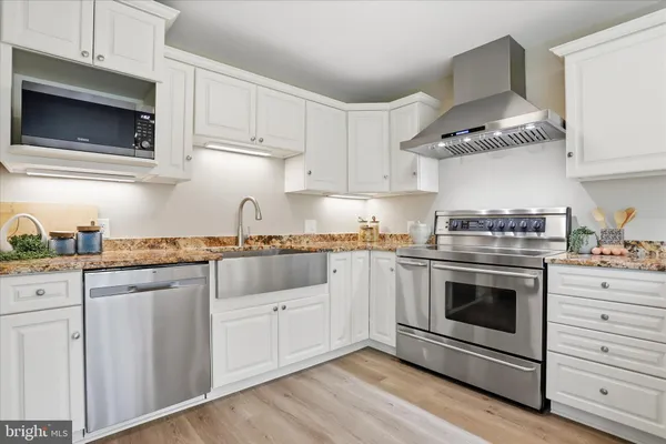 $695,000 | 603 Persimmon Lane, Shepherdstown, WV 25443