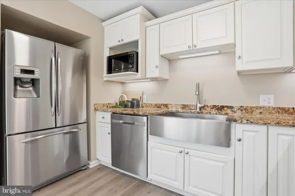 $695,000 | 603 Persimmon Lane, Shepherdstown, WV 25443