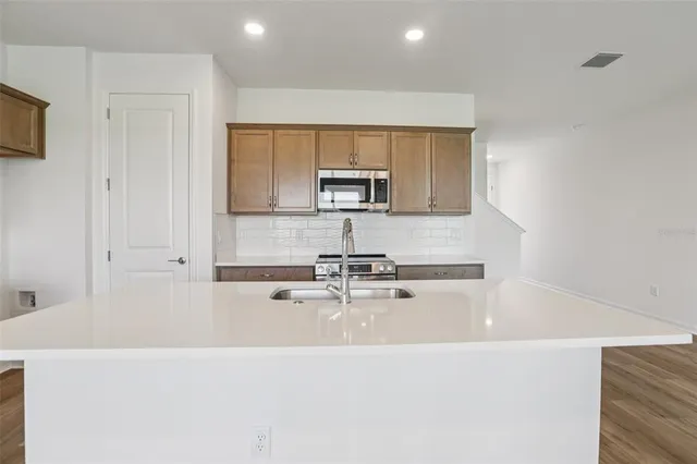 $394,990 | 31455 Spanish Msn Road, San Antonio, FL 33576