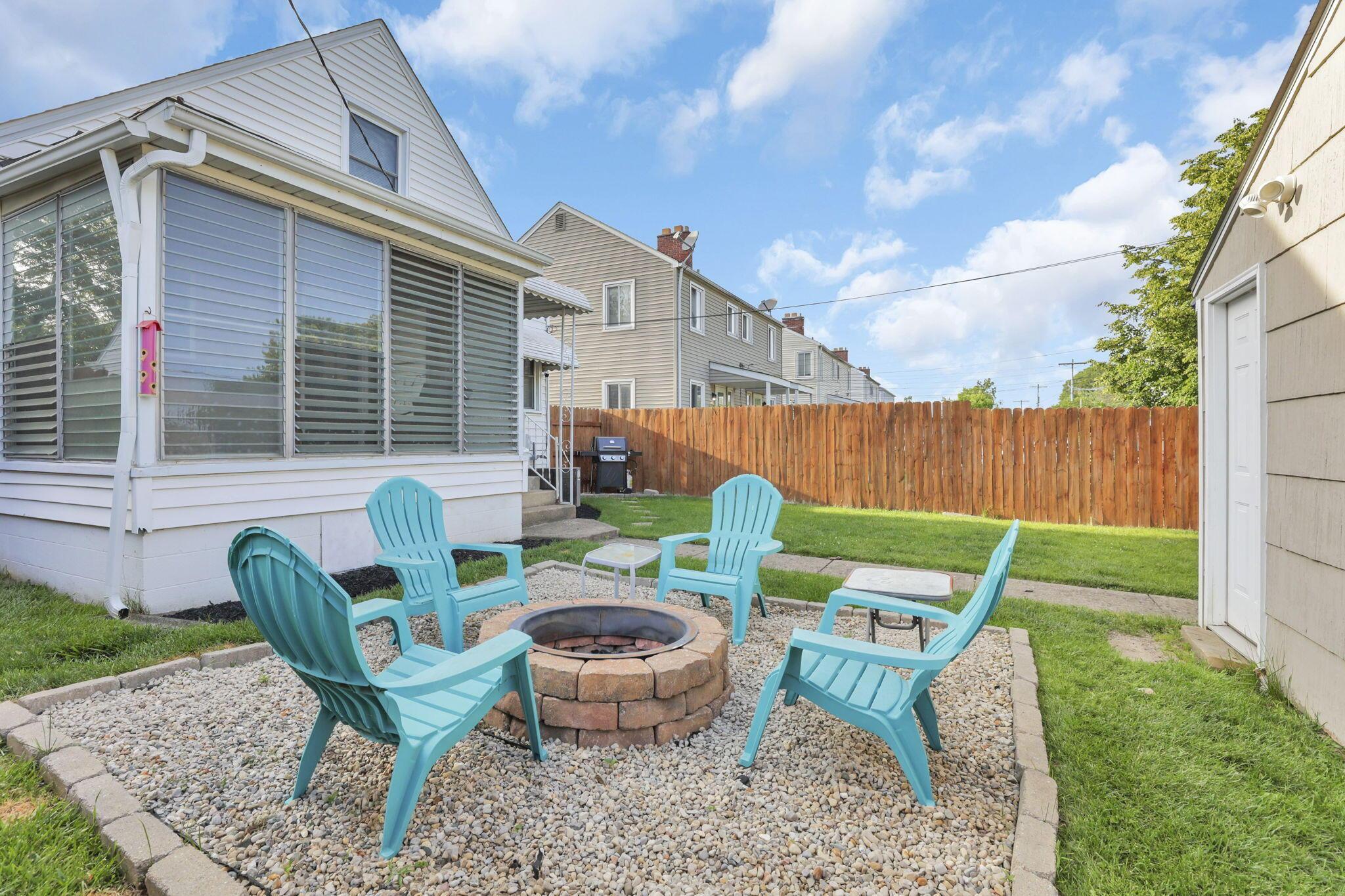 892 Wiltshire Road Columbus, OH 43204 - Photo 28 of 34 Backyard 2