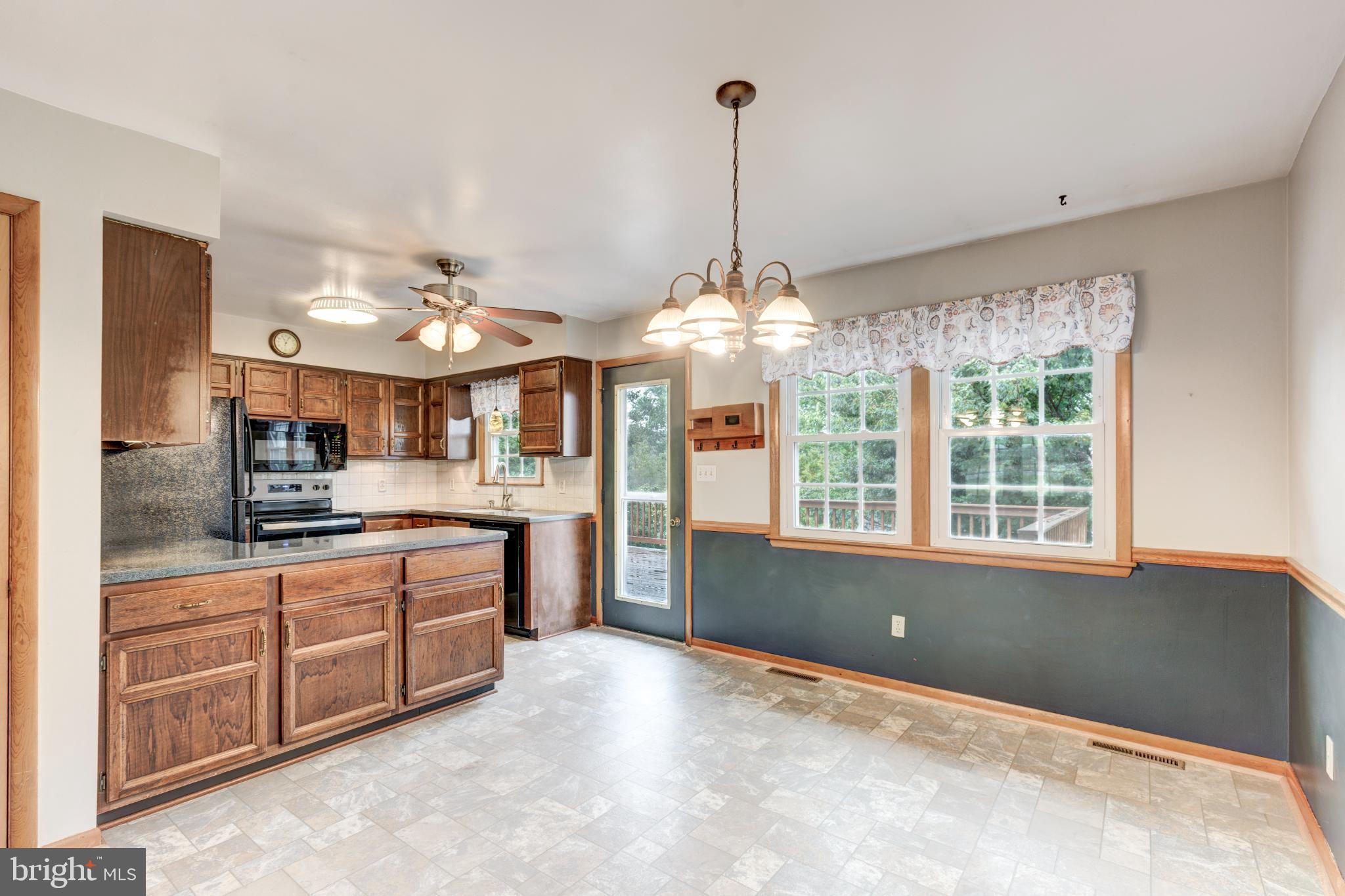 2477 Salem Bottom Road Westminster, MD 21157 - Photo 7 of 61