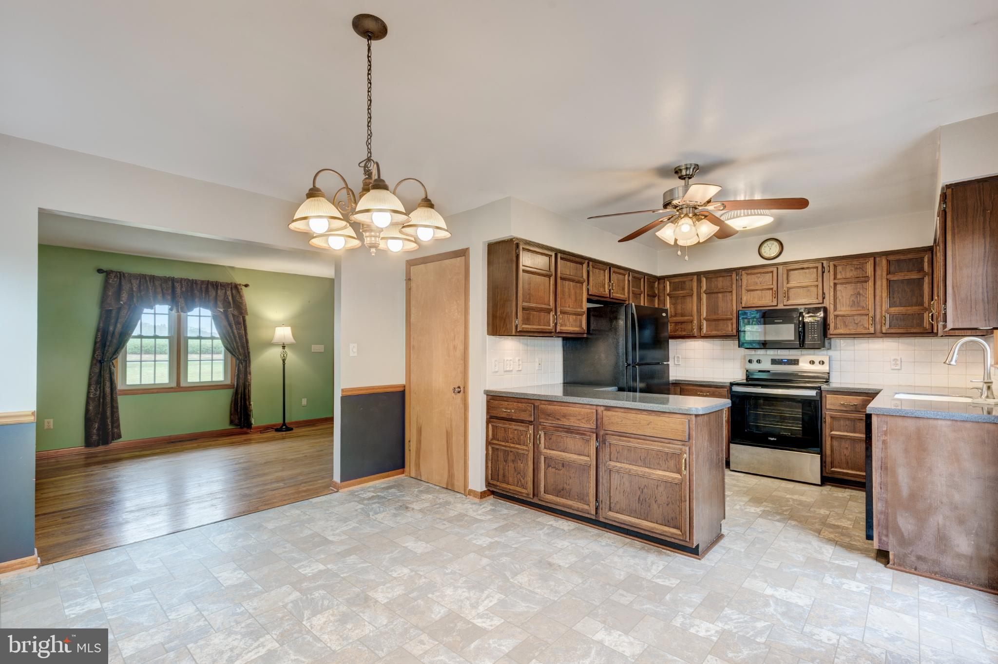 2477 Salem Bottom Road Westminster, MD 21157 - Photo 8 of 61