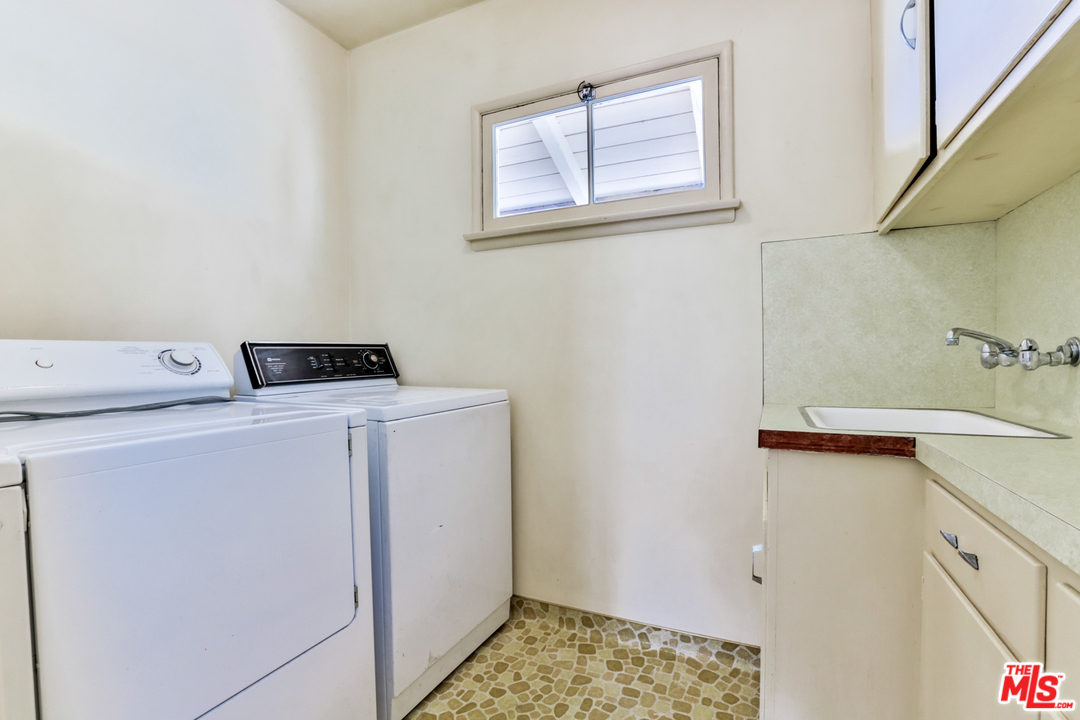900 Delaware Road Burbank, CA 91504 - Photo 16 of 27 Gallery Image 16