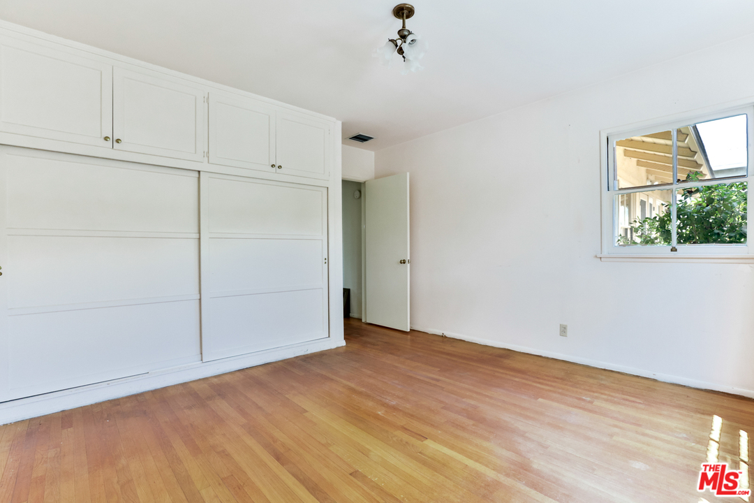 900 Delaware Road Burbank, CA 91504 - Photo 24 of 27 Gallery Image 24